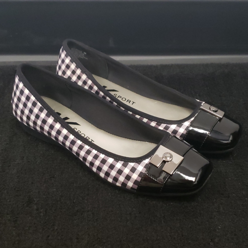 AK Sport Flats